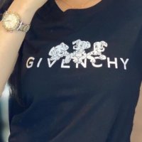 Дамска памучена тениска   Givenchy  реплика, снимка 3 - Тениски - 41749552
