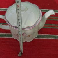 Порцеланов чайник, снимка 5 - Антикварни и старинни предмети - 35281761