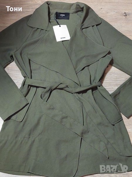 Нов дамски тренчкот , снимка 1