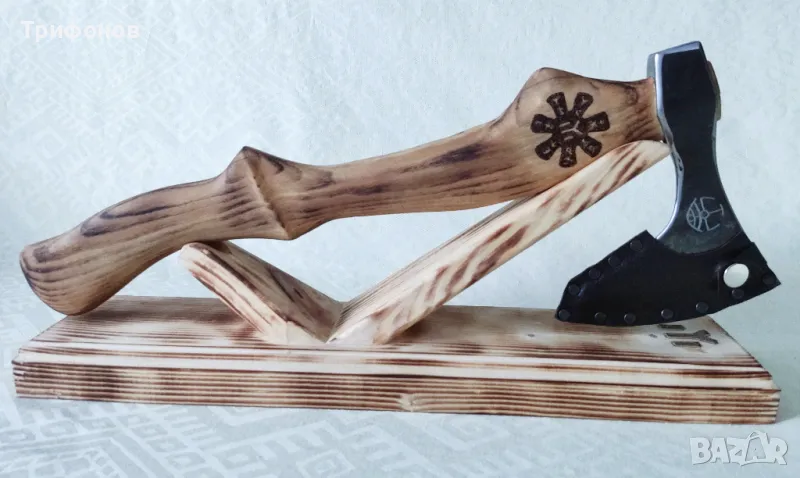 Брадва в прабългарски стил със стойка - ръчна изработка, снимка 1