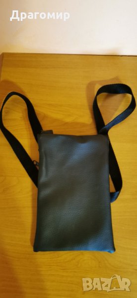 Кожена чантичка много запазена , снимка 1