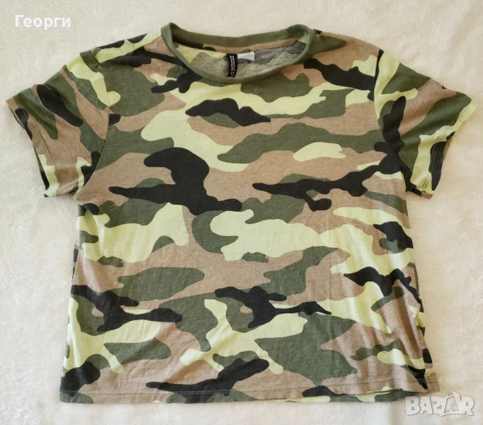 H&M дамска къса тениска с камуфлажна шарка., снимка 1