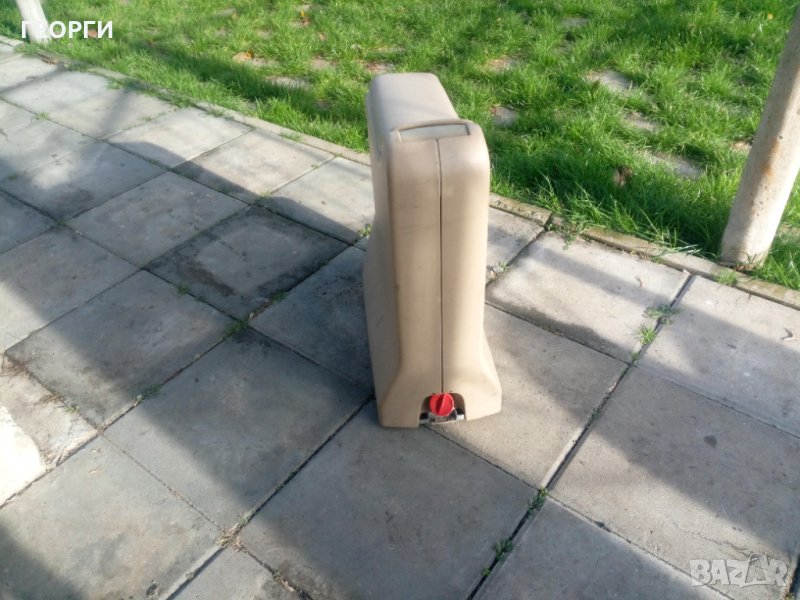 Маса за Мерцедес Вито , снимка 1