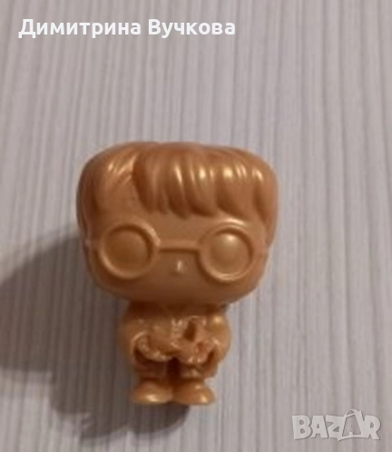 Златен ХАри потър фигурка, снимка 1