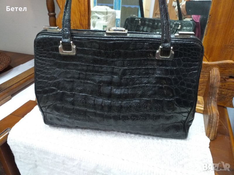 IRV ,Italy crocodile genuine leather bag, снимка 1