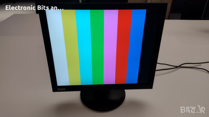 LCD монитор MAG 700P + кабели, 17-инчов, снимка 1