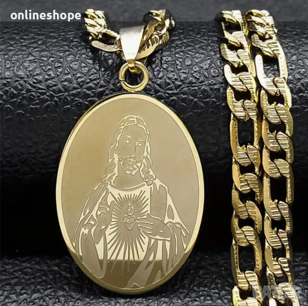 Колие с медальон " Свещено сърце на Исус Христос " 18к златно покритие, снимка 1