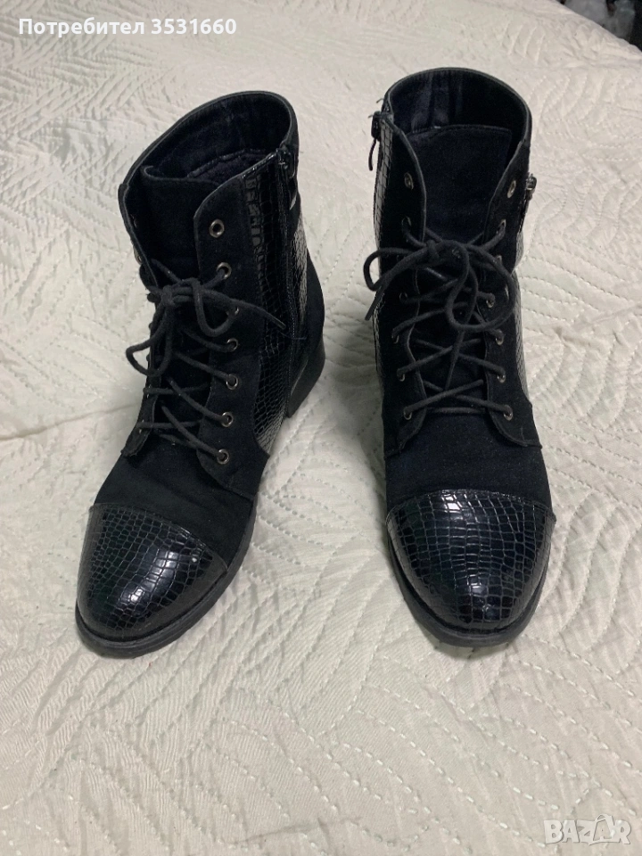 Дамски боти от изкуствена кожа, снимка 1