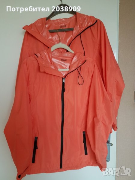 Нови непромокаеми дамски якета  марка crivit, снимка 1