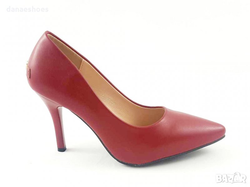Дамски обувки в червено на ток, снимка 1