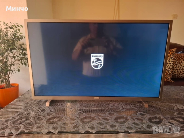 PHILIPS 32" 4500 Series 2019 септември, снимка 4 - Телевизори - 53083952