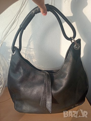 Черна чанта естествена кожа Anna Morellini , снимка 1 - Чанти - 37805592