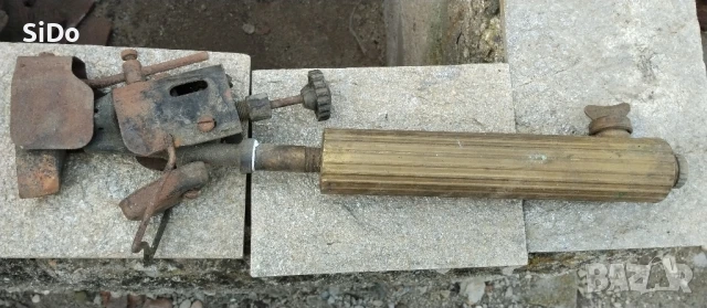 Бензинов поялник от 1980г за запояване на улуци по покривите на къщи,вили и други постройки