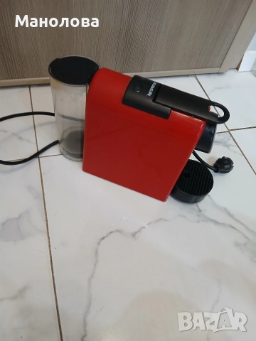 Кафе машина Делонги Неспресо, снимка 3 - Кафемашини - 52854623