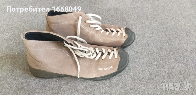 Продавам спортни обувки , Нямат скъсано. .