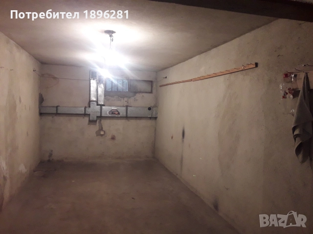 Давам под наем самостоятелен гараж, снимка 5 - Гаражи и паркоместа - 52969310