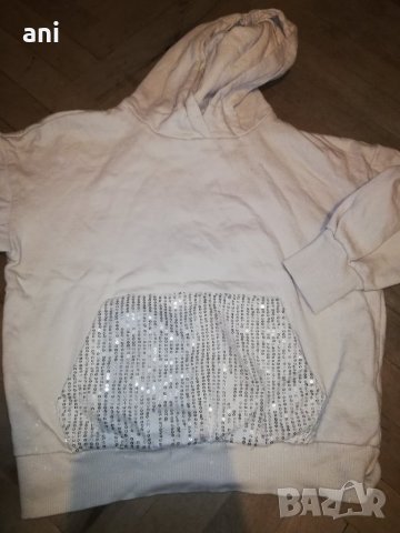 суитчер с клин, снимка 3 - Детски анцузи и суичери - 43643967