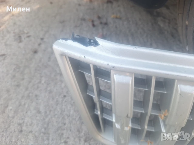 Декоративна Решетка Пред Радиатора За Toyota Land Cruiser J90 от 1996-2002 Година Тойота J90, снимка 2 - Части - 50911802