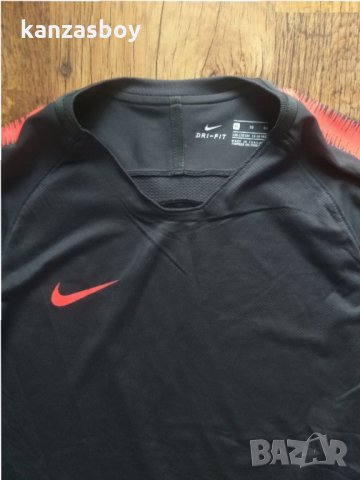  Nike Squad Junior - страхотна юношеска тениска КАТО НОВА