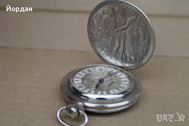 Джобен Руски часовник ''Молния''