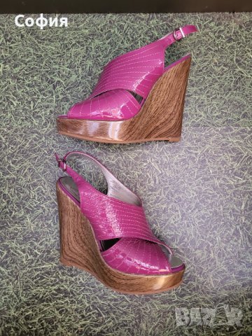 Високи сандали марка Carrano, снимка 4 - Сандали - 38854908