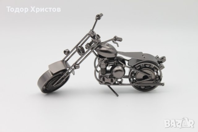 Мотоциклет от метални части - модел 2