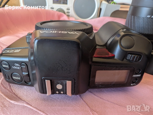 фотоапарат Yashica 270 с автофокус, снимка 9 - Фотоапарати - 51780582