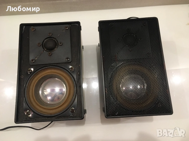 Universum - Ретро метални колонки