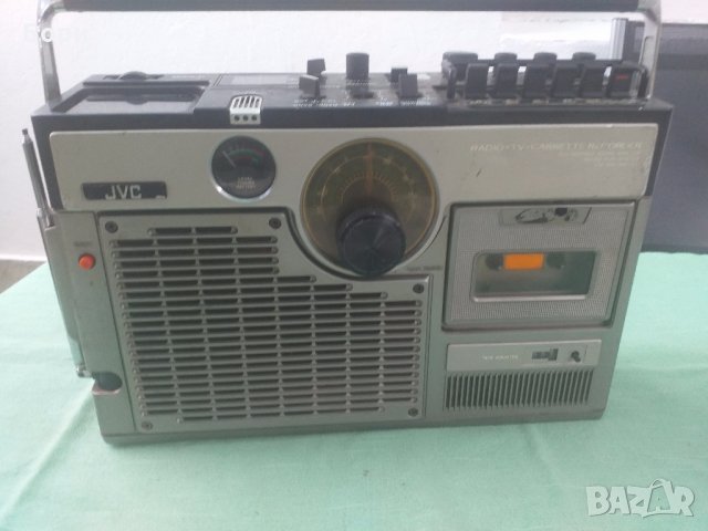 JVC 3060 Radio-TV-Cassette, снимка 1 - Радиокасетофони, транзистори - 33343117