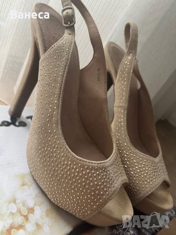 Дамски сандали на ток, снимка 1 - Дамски елегантни обувки - 43894044