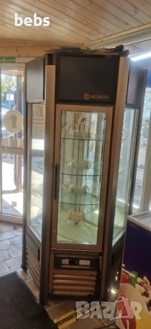 Сладкарска хладилна витрина , снимка 2 - Витрини - 50778099