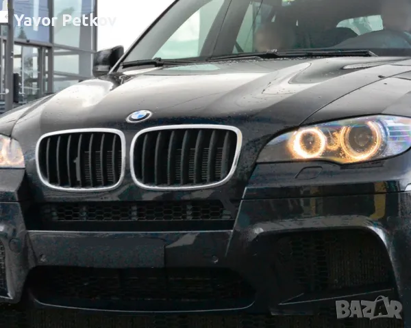 Хромиран елемент от решетката на БМВ BMW X5