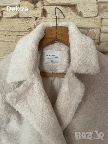 Дамско палто на lcwaikiki, снимка 3 - Якета - 52231237