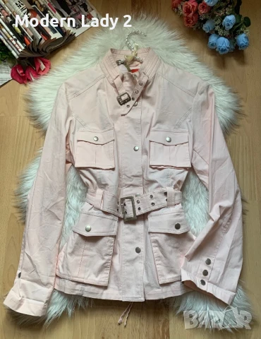 Светло розов тренч