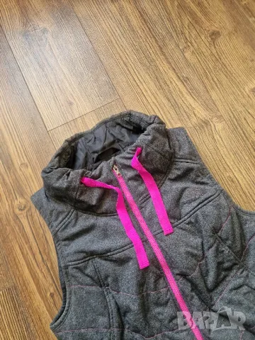 Страхотна дамска грейка THE NORTH FACE размер L , снимка 3 - Якета - 49072931