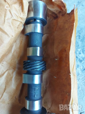 Нов оригинален разпределителен вал за москвич 408, снимка 4 - Части - 37424767