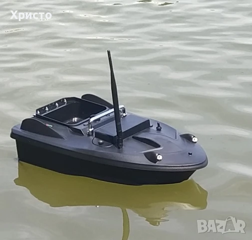 лодка за захранка и с GPS