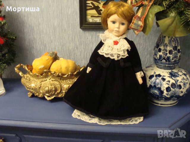 Великолепна порцеланова кукла 