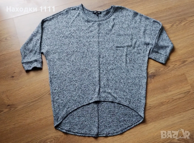 ПОДАРЯВАМ актуален мекичък пуловер размер S-M, американска марка, като нов, снимка 3 - Блузи с дълъг ръкав и пуловери - 52432033