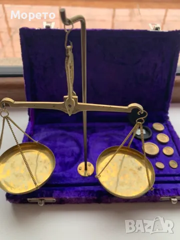 Стар бижутерски комплект везна и тежести-Перфектно състояние, снимка 3 - Антикварни и старинни предмети - 49163163