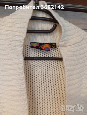 продавам дамска бежова жилетка , снимка 5 - Жилетки - 51375244