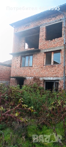 Продавам  триетажна Къща, град Луковит, област Ловеч, без комисионна., снимка 5 - Къщи - 52604511