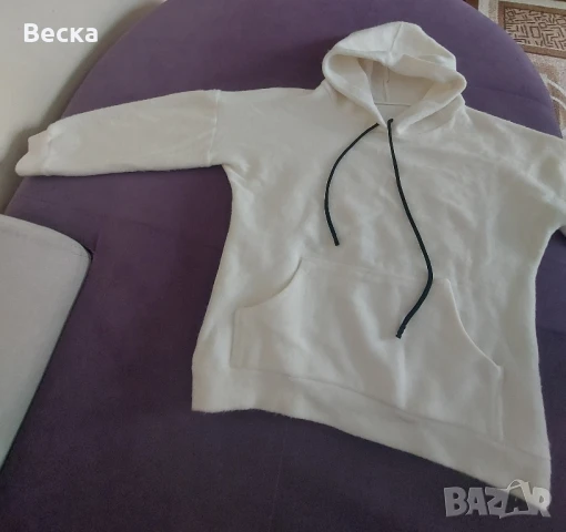 дамски  бял суичър 