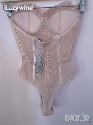 Боди тип корсет Nasty gal, снимка 5 - Корсети, бюстиета, топове - 43802171