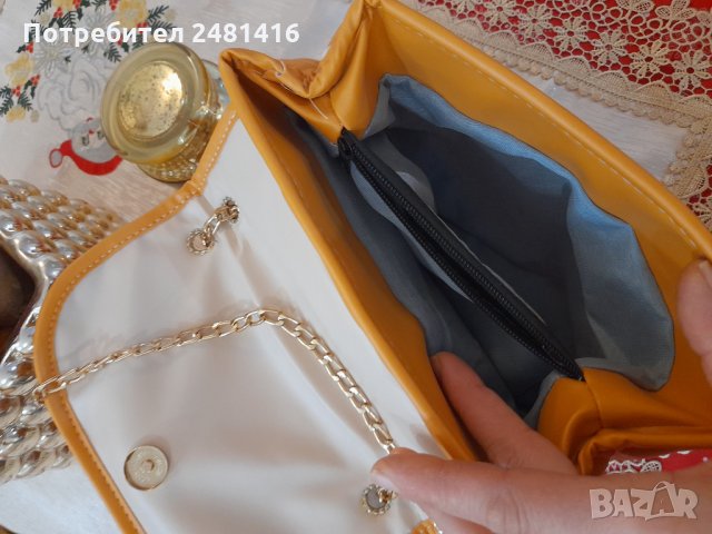 Дамска чанта, снимка 5 - Чанти - 35350916