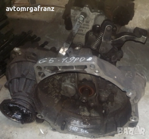 ПЕТСТЕПЕННА СКОРОСТНА КУТИЯ ЗА VOLKSWAGEN GOLF V 1,9