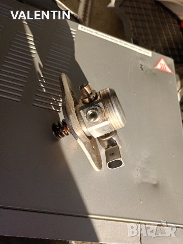 Помпа за високо налягане BOSCH заBMW, снимка 2 - Части - 43913156