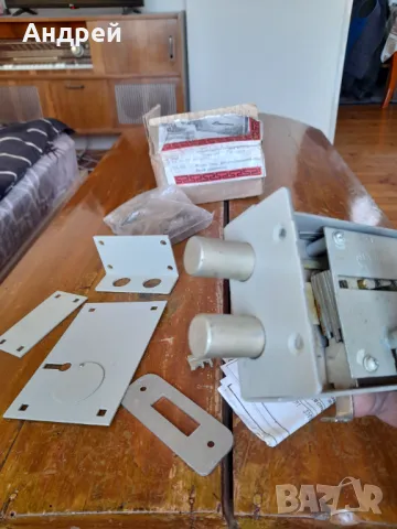 Стара допълнителна брава,резе Замок #3, снимка 7 - Други ценни предмети - 49544081