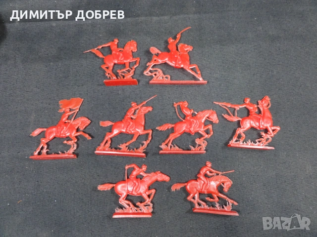 ЛОТ ОТ 8 СТАРИ РЕТРО СОЦ СССР ПЛАСТМАСОВИ ФИГУРКИ ВОЙНИЦИ КОННИЦА, снимка 2 - Колекции - 53009703