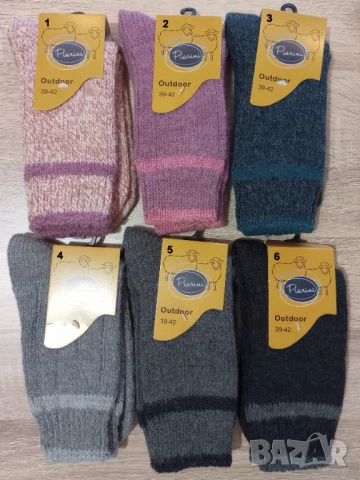 Дебели и Топли Зимни Вълнени Чорапи, снимка 2 - Дамски чорапи - 52395984